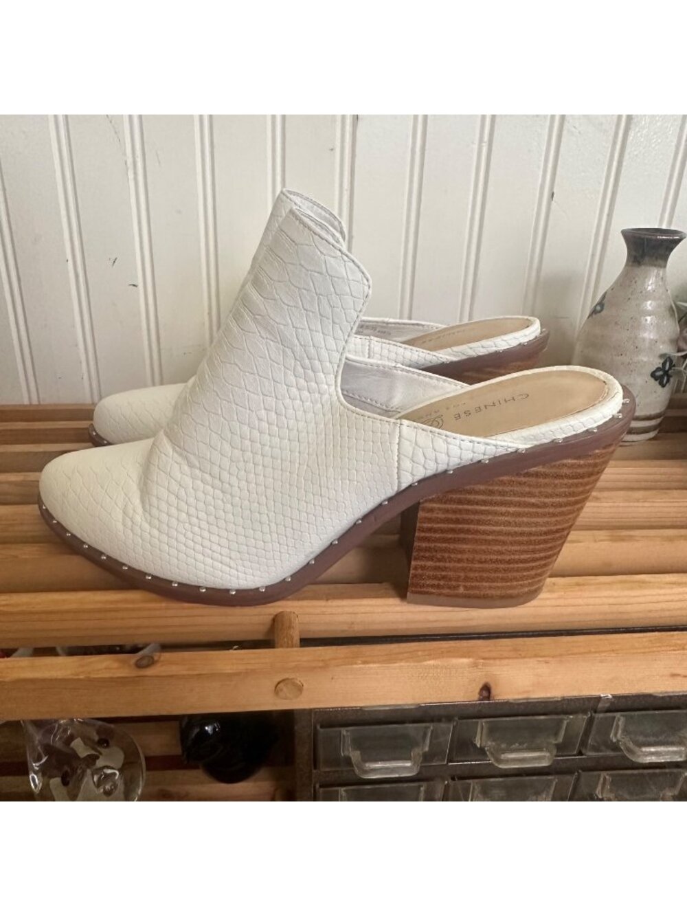 Chinese Laundry White Faux Croc Slide-On Block Heel Mule Shoes western cowgirl